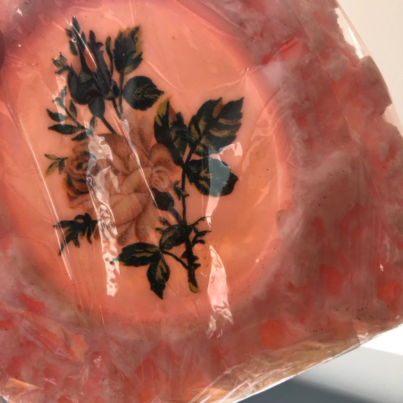 MCM Rose PartiLite Candle - Picture 3 of 15